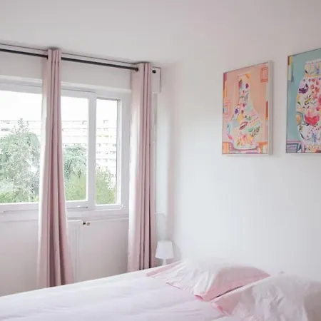 Appt 4 Pieces Pres De Paris/disney, 2 Sdb, 2 Wc * Creteil