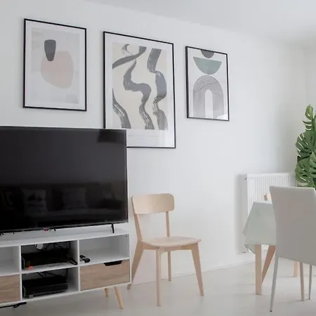 Appt 4 Pieces Pres De Paris/disney, 2 Sdb, 2 Wc Apartment Creteil